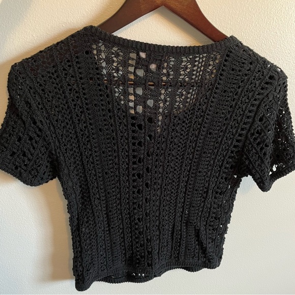 Urban Outfitters crochet t/shirt sweater - Picture 2 of 3